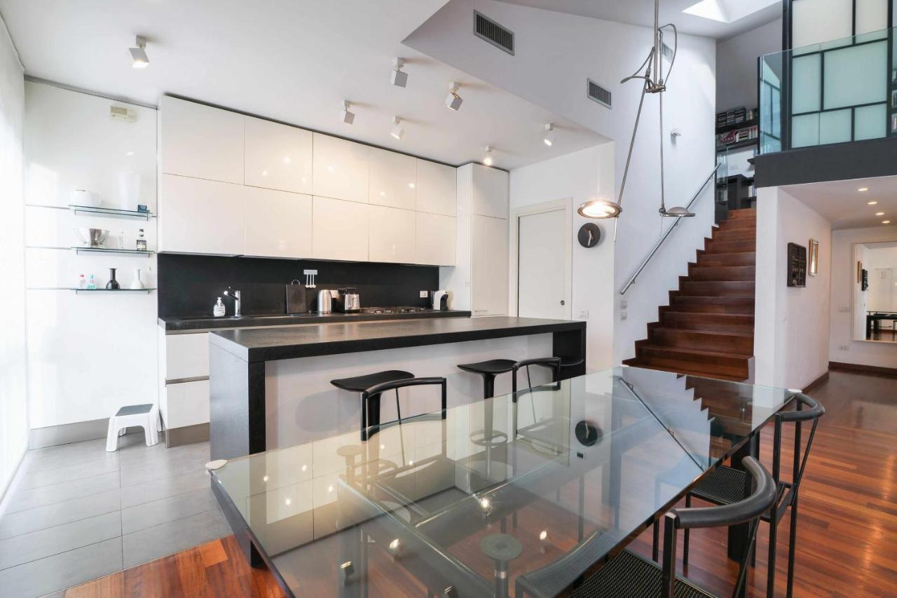 Npa20 Luxury Large Apartment In Navigli District Milan Exterior photo