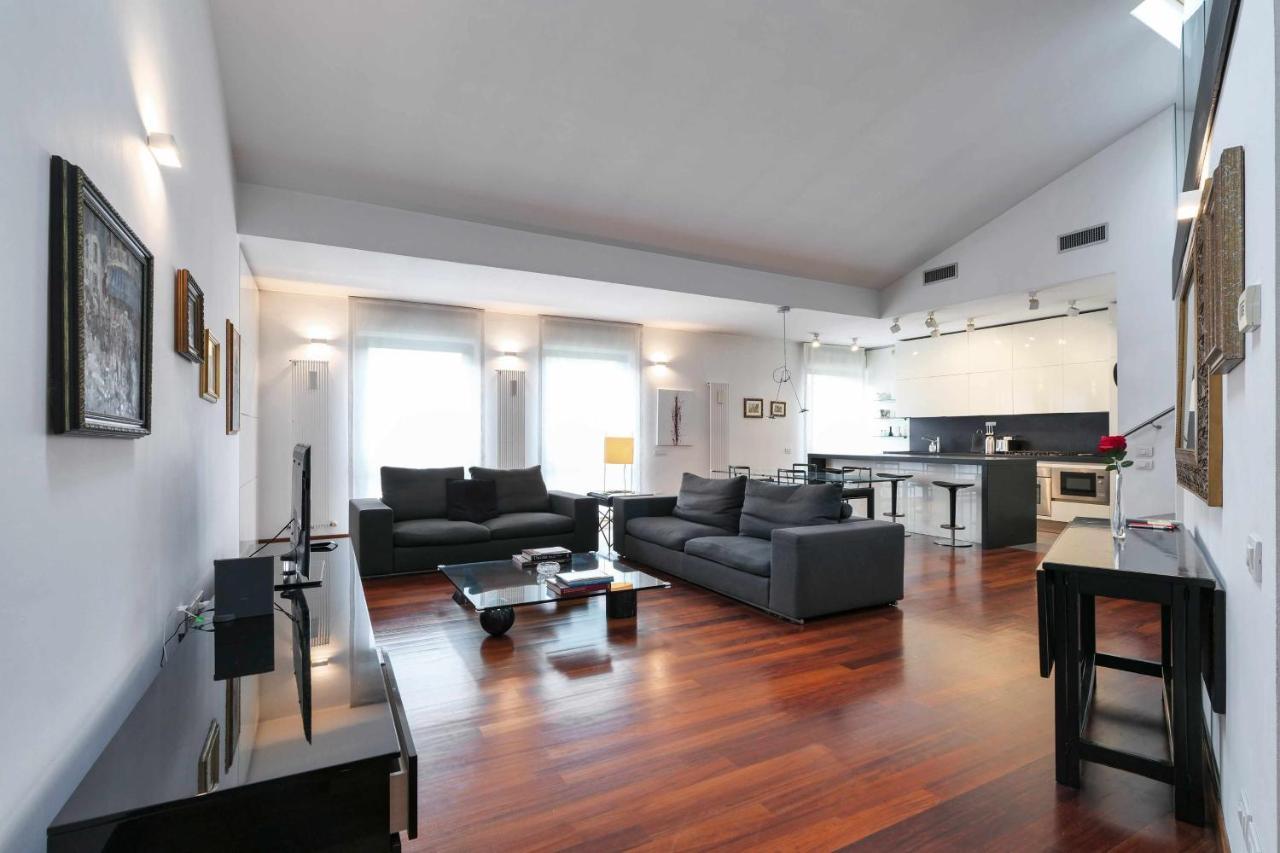 Npa20 Luxury Large Apartment In Navigli District Milan Exterior photo