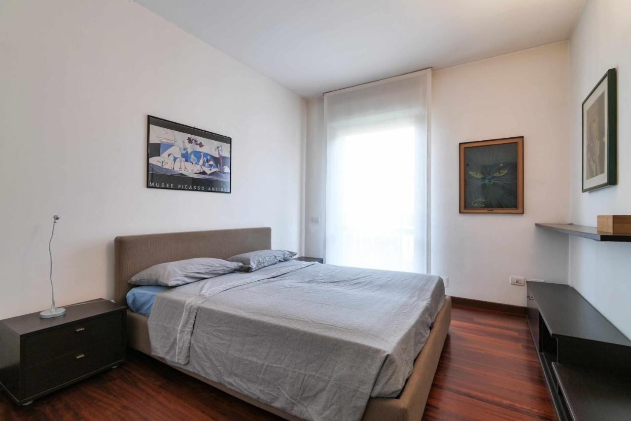 Npa20 Luxury Large Apartment In Navigli District Milan Exterior photo