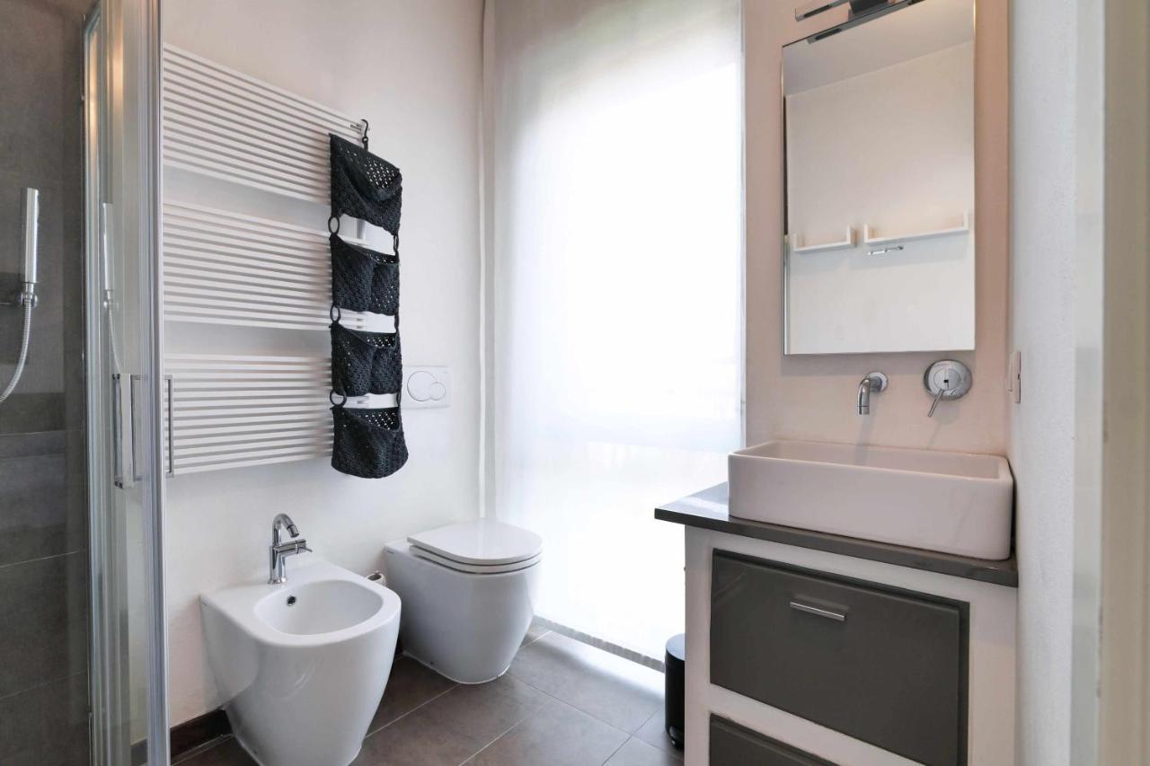 Npa20 Luxury Large Apartment In Navigli District Milan Exterior photo