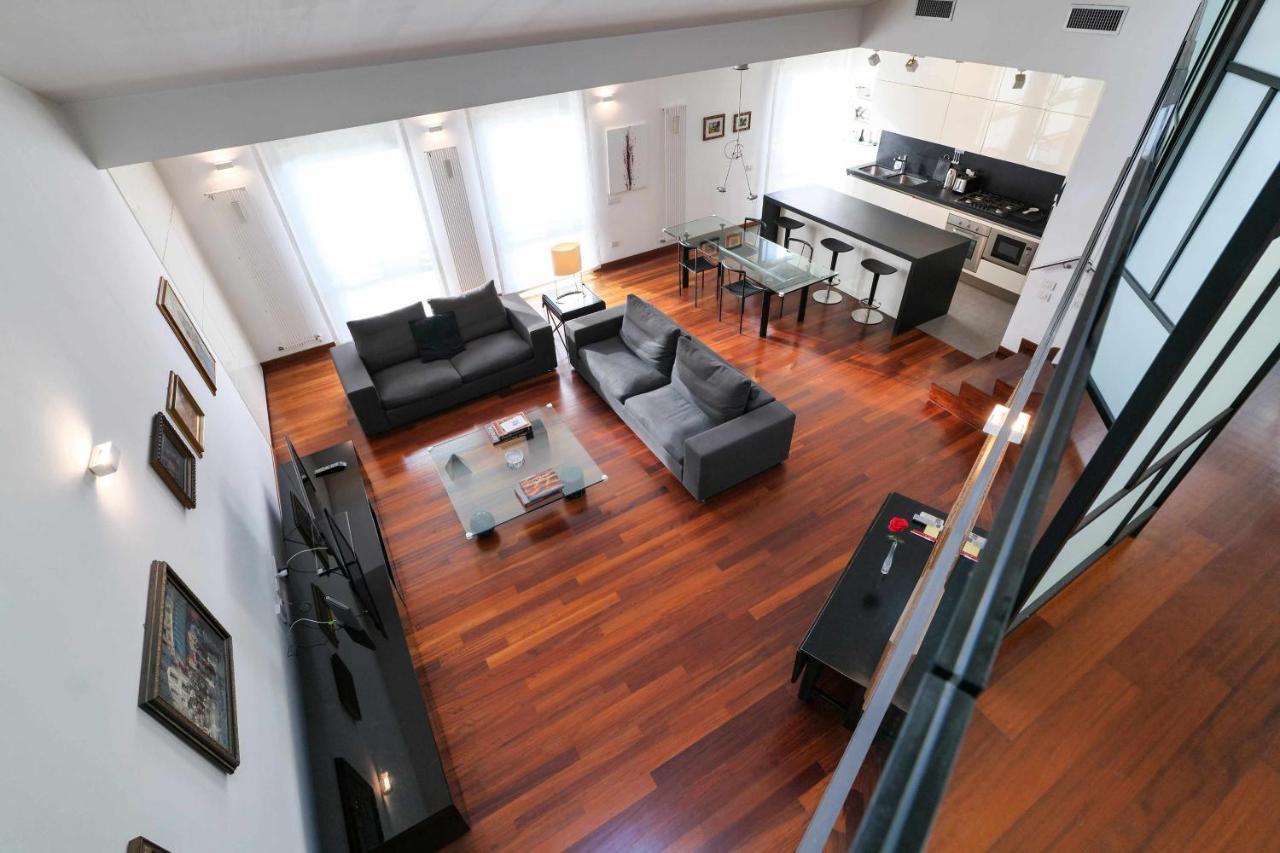 Npa20 Luxury Large Apartment In Navigli District Milan Exterior photo