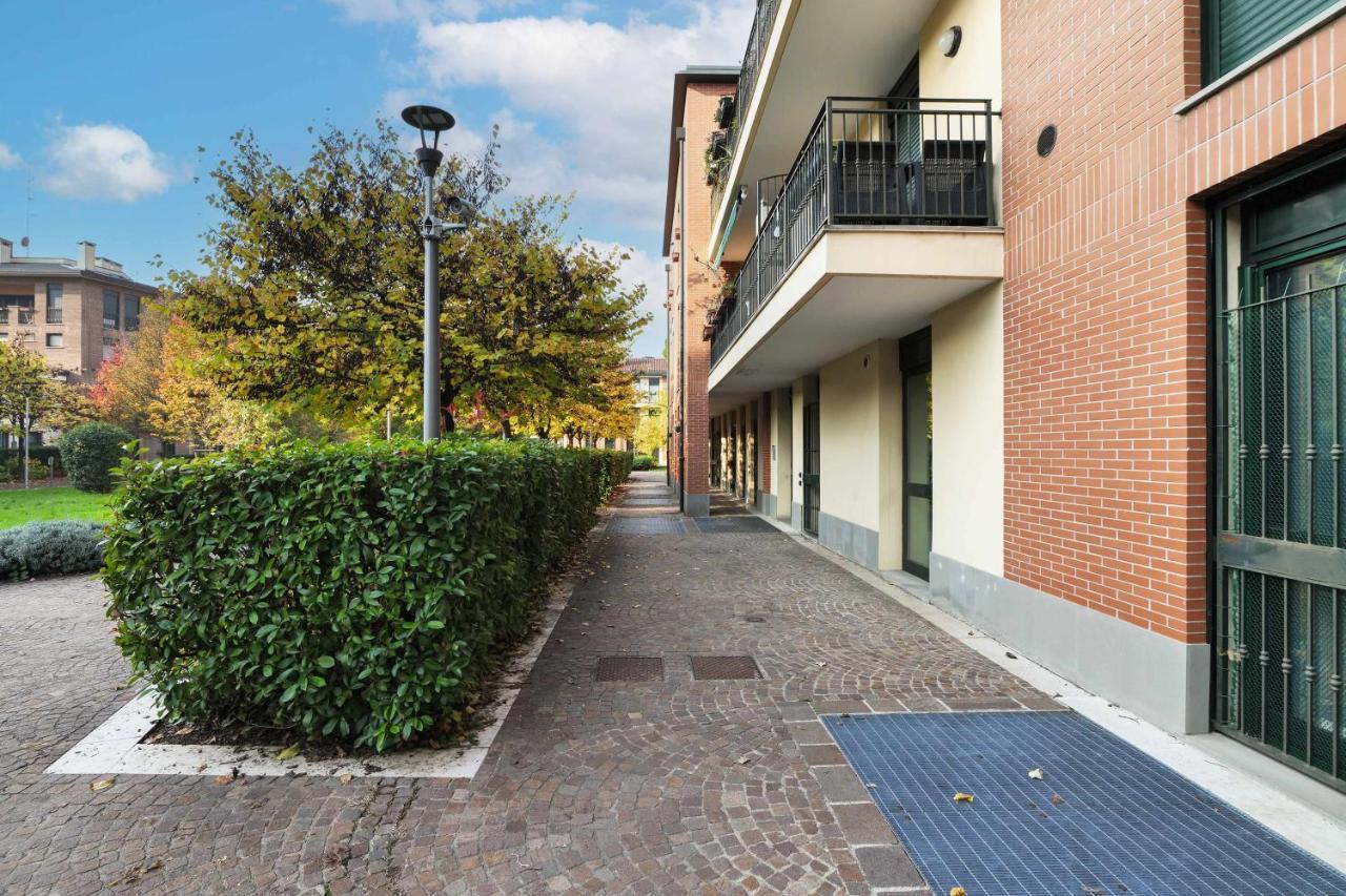 Npa20 Luxury Large Apartment In Navigli District Milan Exterior photo